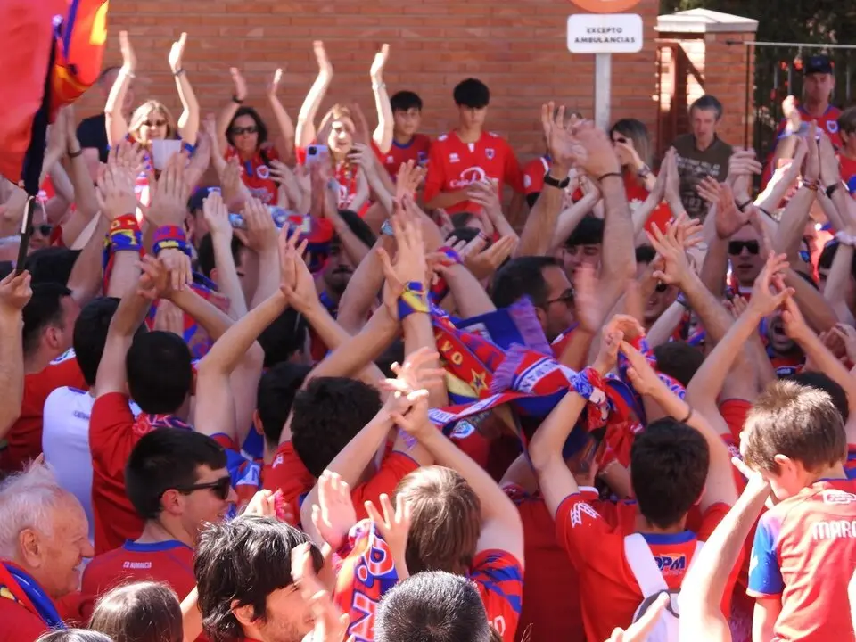 Llegada del Numancia a Pinilla, campo del Teruel (12)