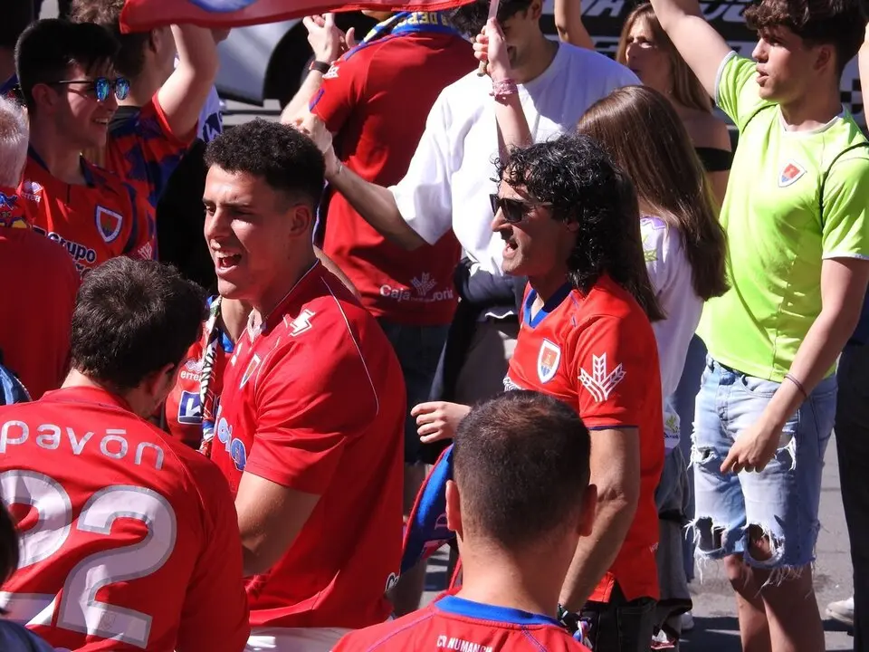 Llegada del Numancia a Pinilla, campo del Teruel (19)