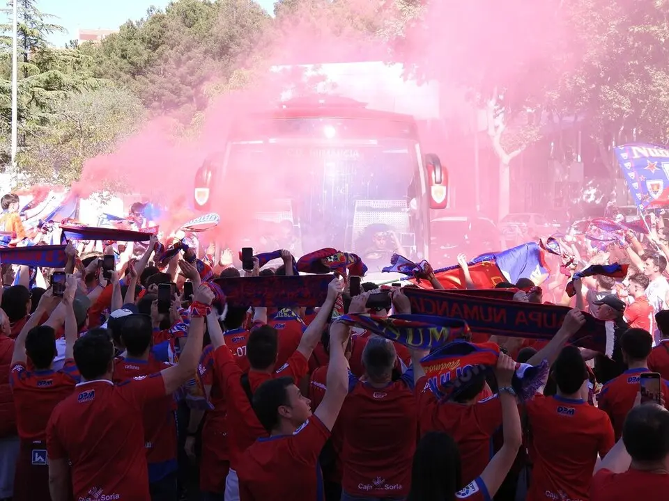 Llegada del Numancia a Pinilla, campo del Teruel (25)