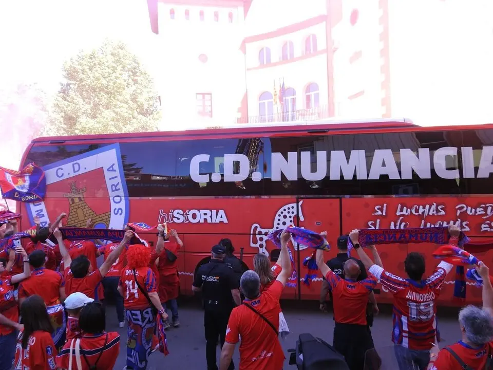 Llegada del Numancia a Pinilla, campo del Teruel (28)