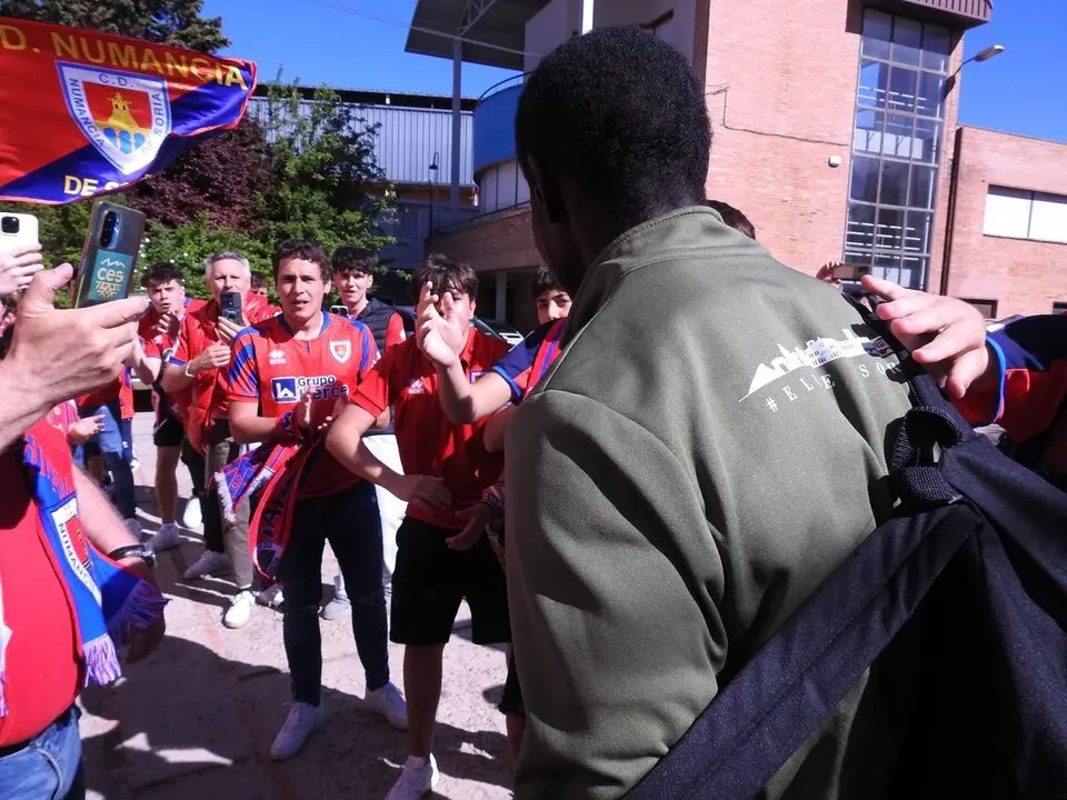 Llegada del Numancia a Pinilla, campo del Teruel (33)