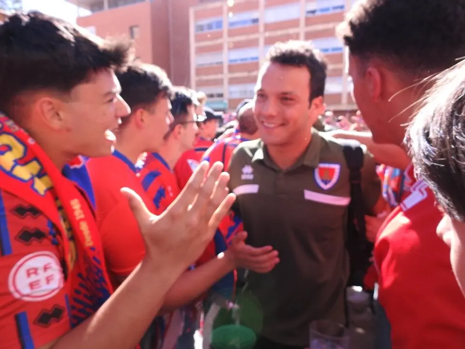 Llegada del Numancia a Pinilla, campo del Teruel (37)
