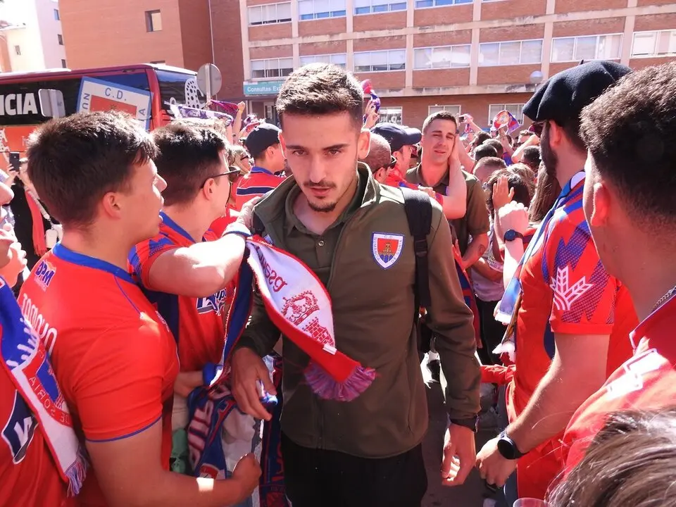 Llegada del Numancia a Pinilla, campo del Teruel (38)