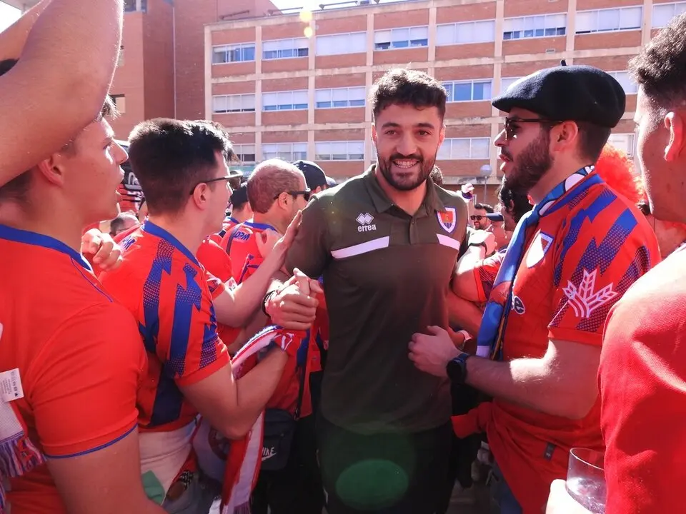 Llegada del Numancia a Pinilla, campo del Teruel (43)