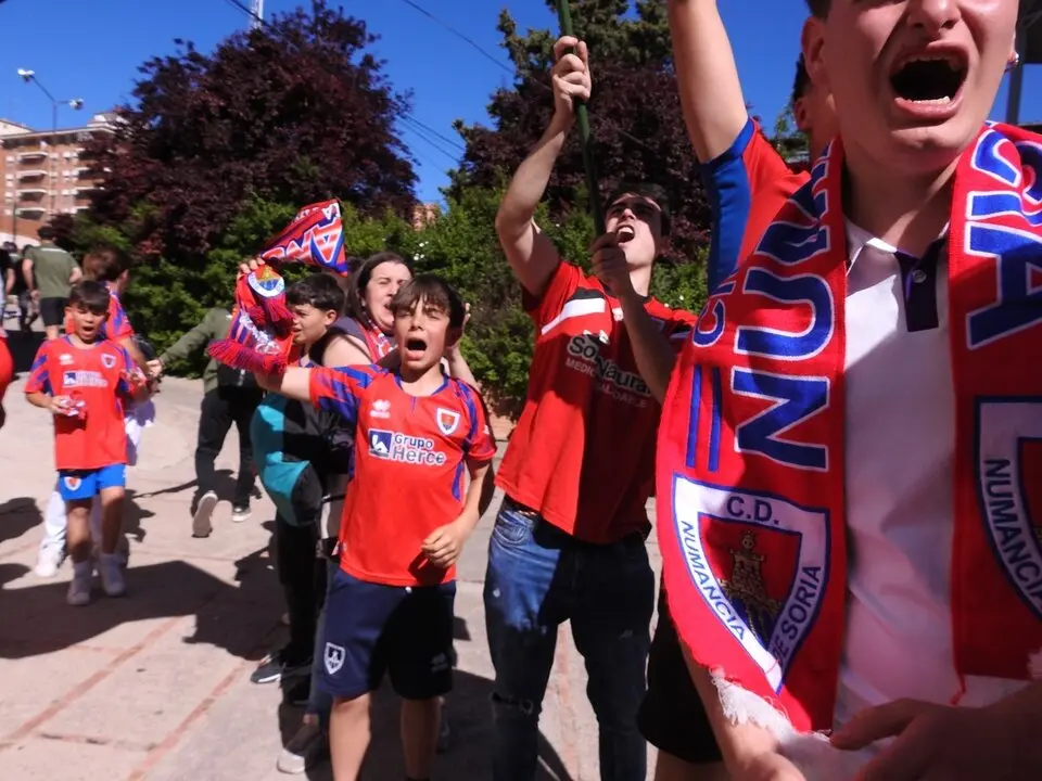 Llegada del Numancia a Pinilla, campo del Teruel (46)