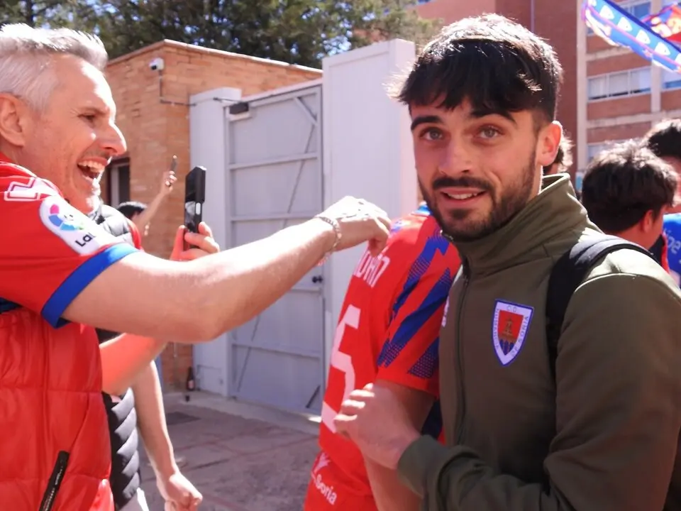 Llegada del Numancia a Pinilla, campo del Teruel (54)