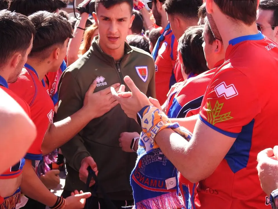 Llegada del Numancia a Pinilla, campo del Teruel (55)