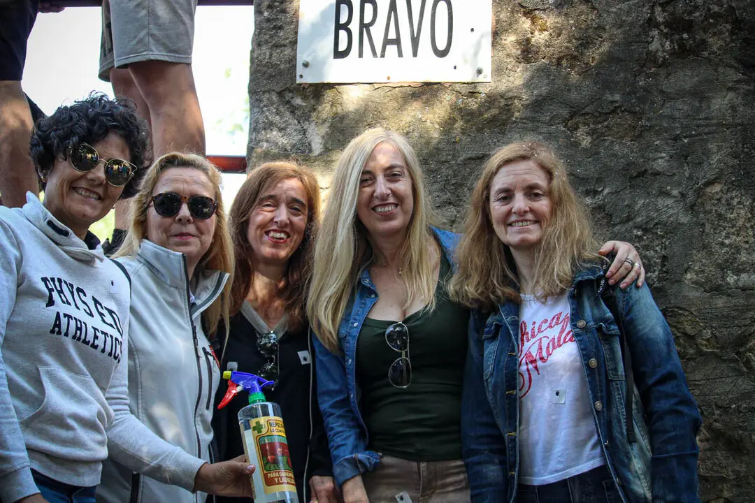 Ambiente en la puerta de corrales-19