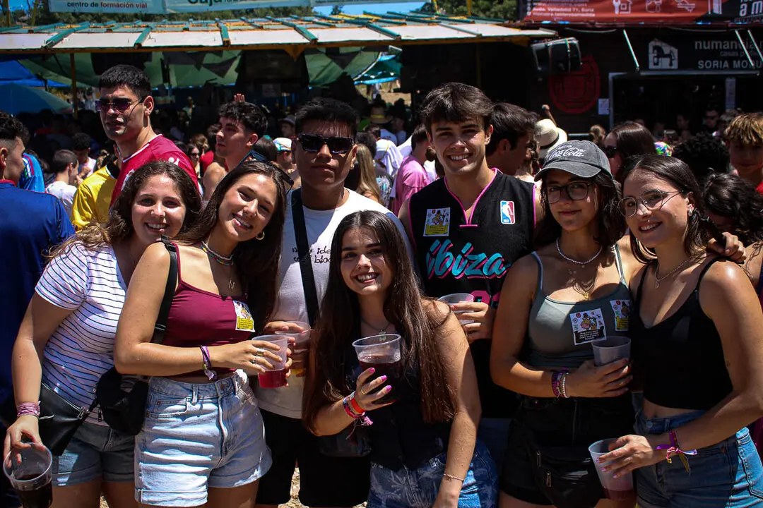 Ambiente en los chiringuitos de Valonsadero-17
