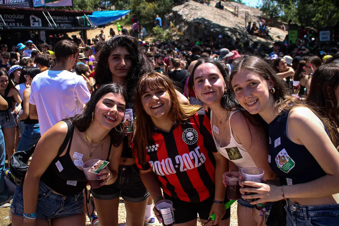 Ambiente en los chiringuitos de Valonsadero-18