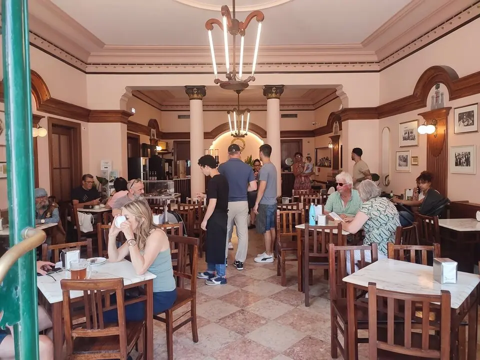 8. Loul&eacute;, Mercado y Caf&eacute; Calcinha (8)