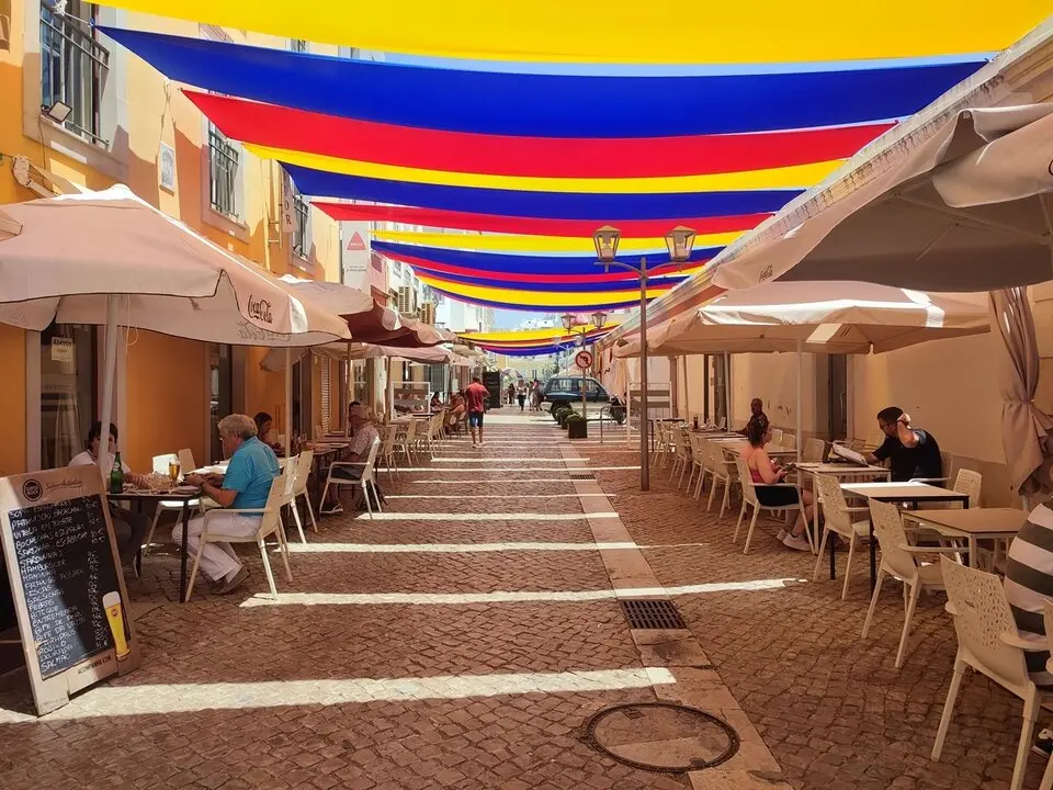 8. Loul&eacute;, Mercado y Caf&eacute; Calcinha (9)