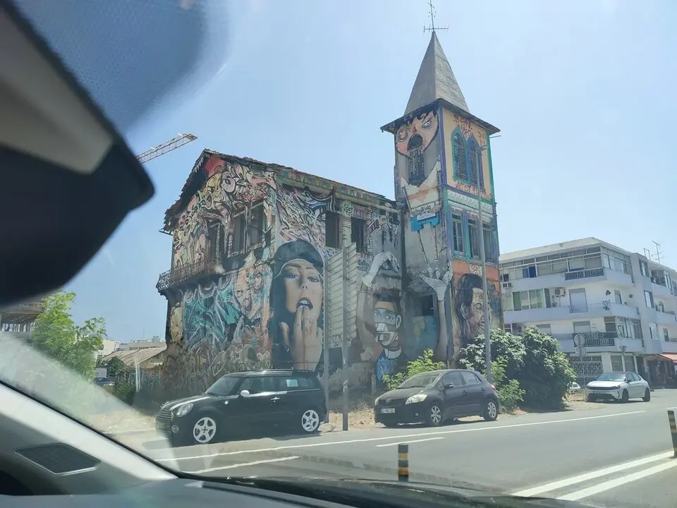 15. Arte mural en Olhao