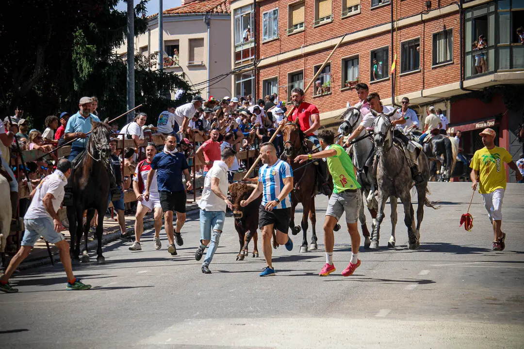 Llegada de La Saca a la plaza de Toros-6