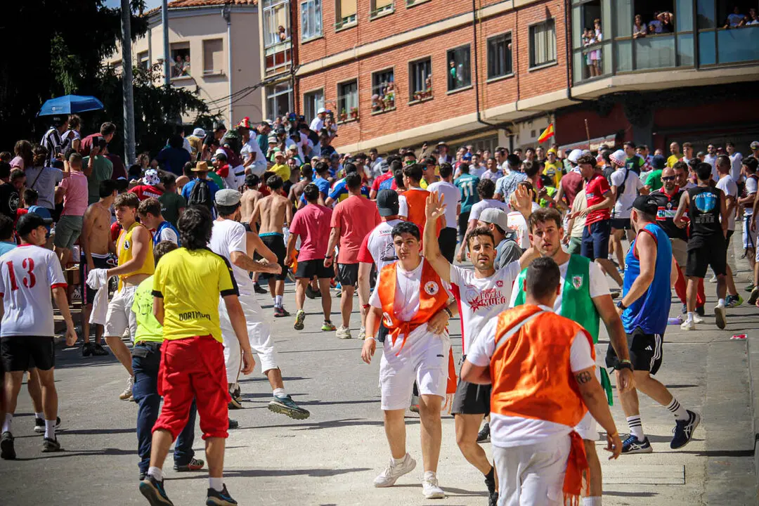 Llegada de La Saca a la plaza de Toros-38
