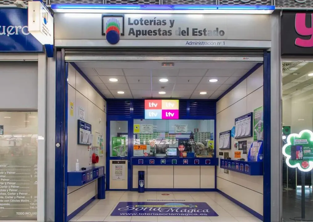 Loteria Centro Comercial Camaretas
