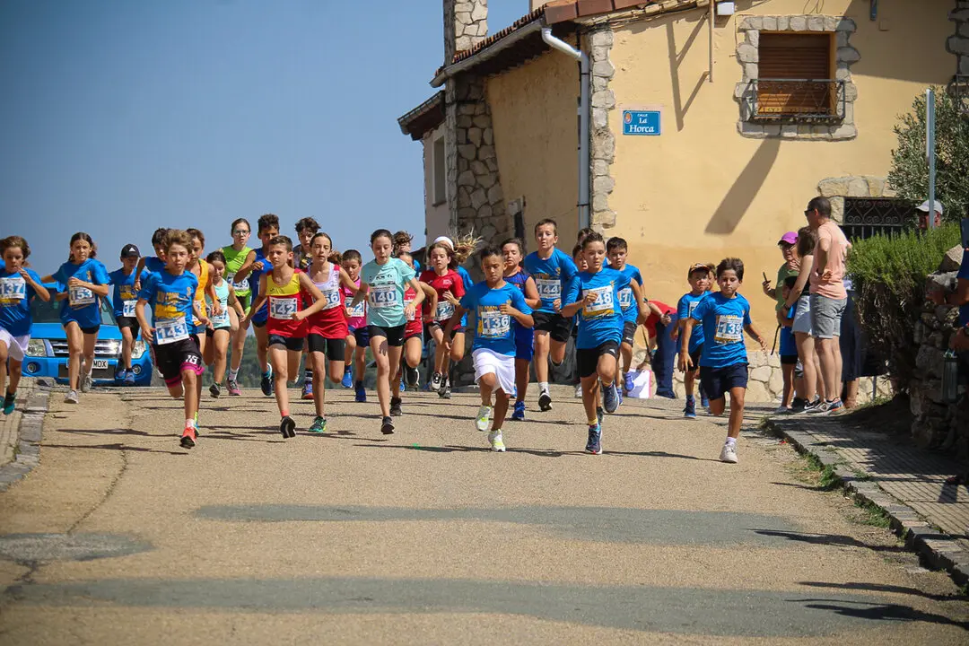 XLIV Cross Popular de Abejar, categor&iacute;as inferiores y entrega de premios-3