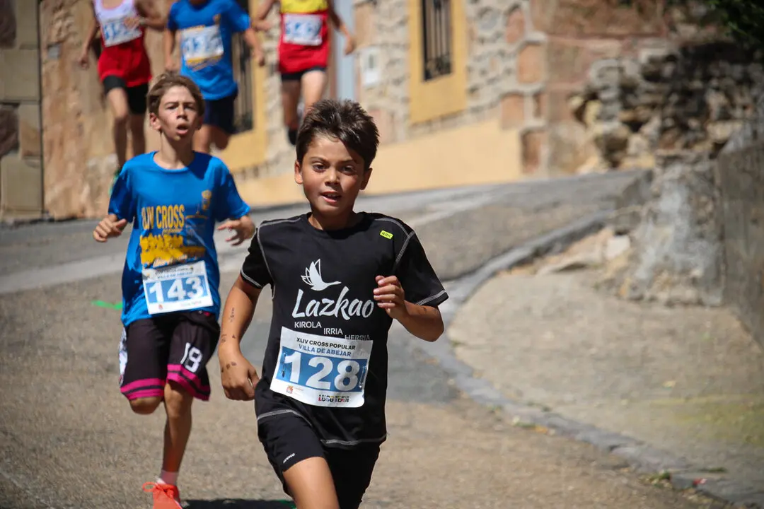 XLIV Cross Popular de Abejar, categor&iacute;as inferiores y entrega de premios-11
