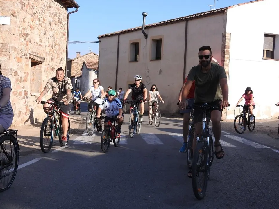 D&iacute;a de la bicicleta en Almajano (3)