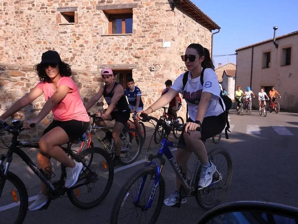 D&iacute;a de la bicicleta en Almajano (6)