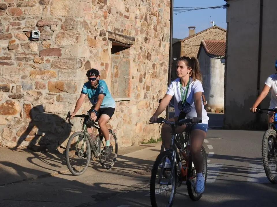 D&iacute;a de la bicicleta en Almajano (7)