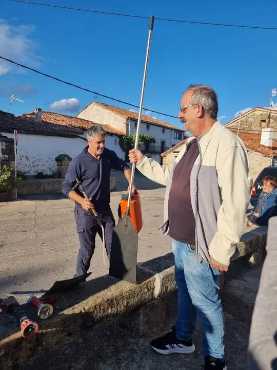 Simulacro de incendio en Villar del Ala (5)