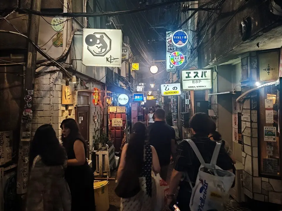 3 Shinjuku, Golden Gai, cena compartida (7)