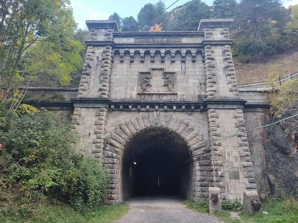 4 Paseo por Canfranc Estaci&oacute;n, con entrada al Hotel de la Estaci&oacute;n Internacional (10)
