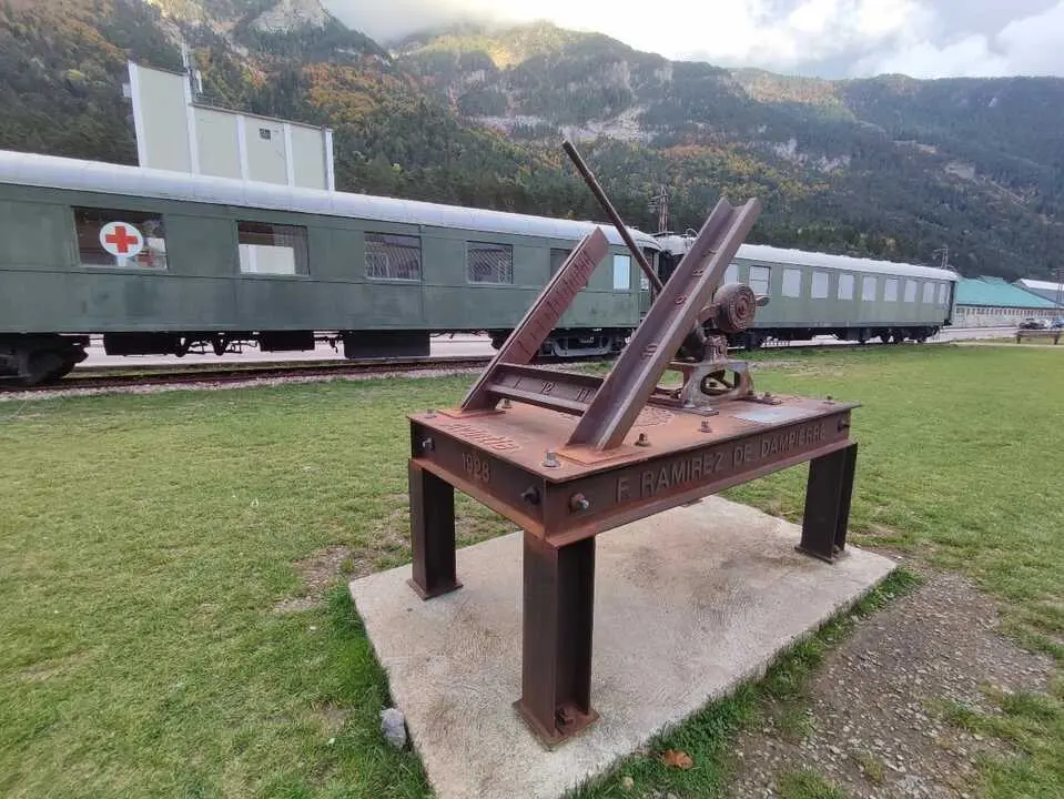 4 Paseo por Canfranc Estaci&oacute;n, con entrada al Hotel de la Estaci&oacute;n Internacional (13)