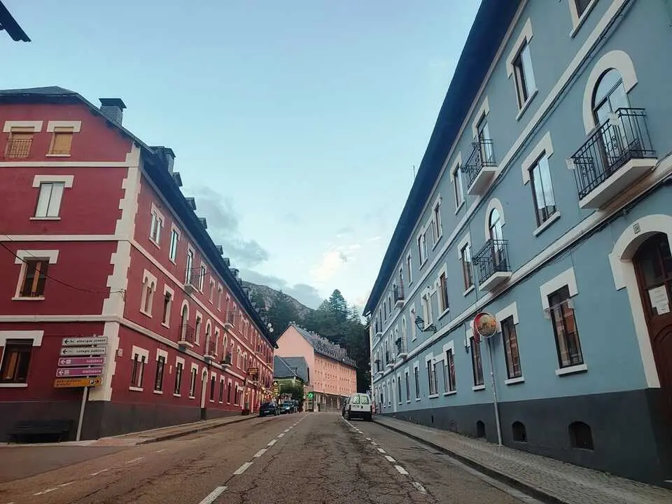 4 Paseo por Canfranc Estaci&oacute;n, con entrada al Hotel de la Estaci&oacute;n Internacional (16)