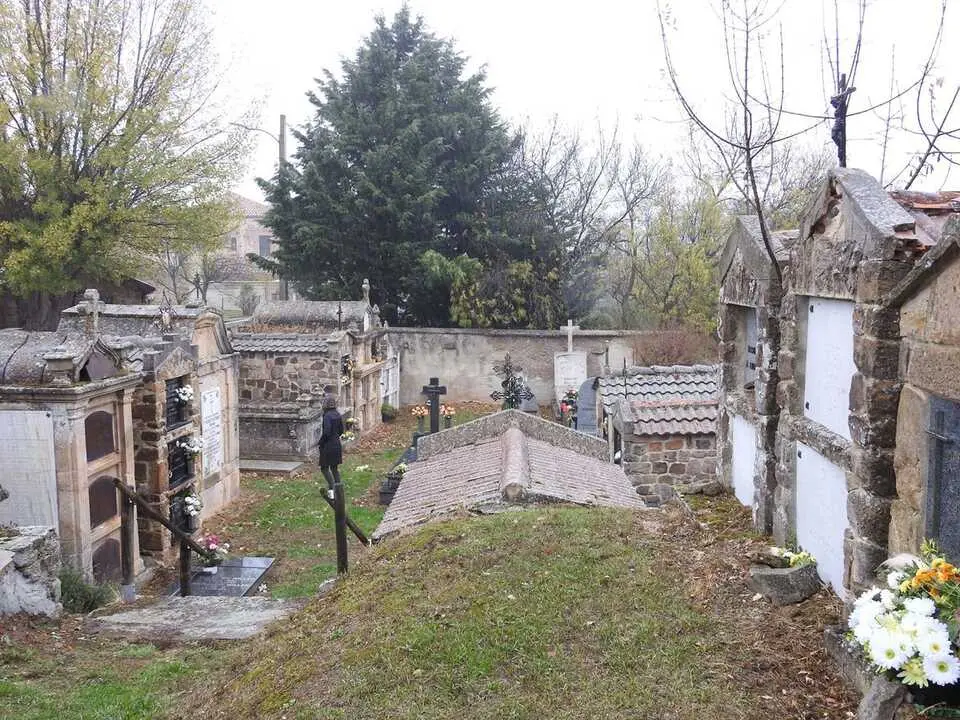 Cementerio de Villar del Ala (4)