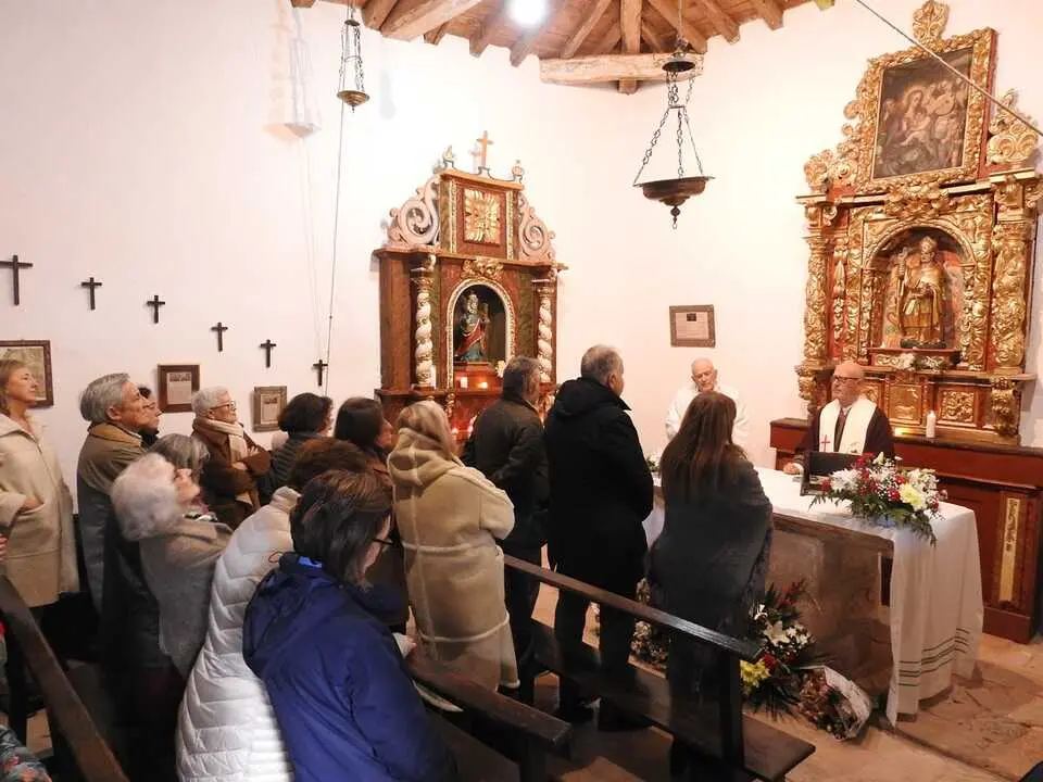 Ermita de San Mart&iacute;n de Azapiedra, Villar del Ala (15)