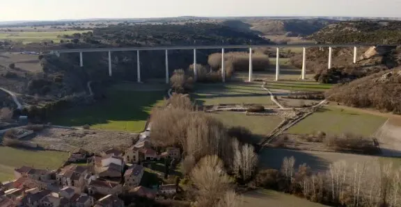Viaducto del r&iacute;o Blanco