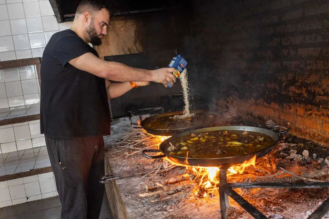 Arroces a le&ntilde;a en Torres Torres6