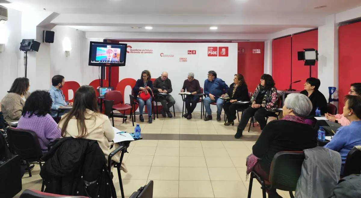 Reuni&oacute;n PSOE con varias asociaciones