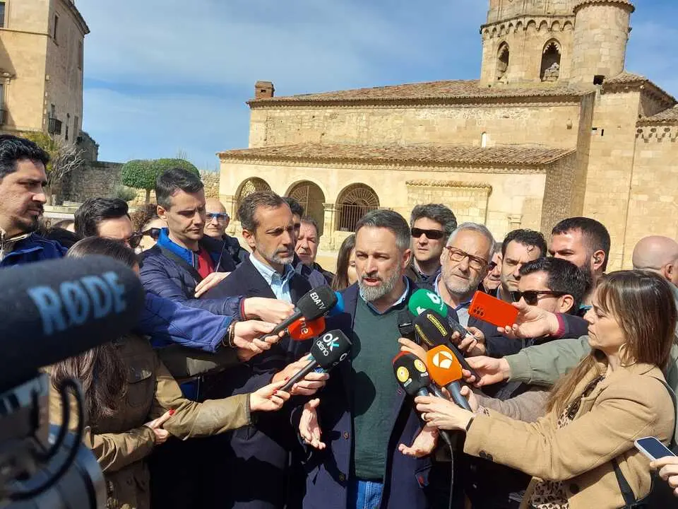Abascal en Almaz&aacute;n