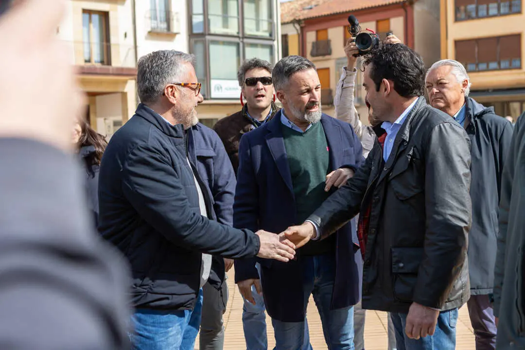 Abascal en Almaz&aacute;n-5