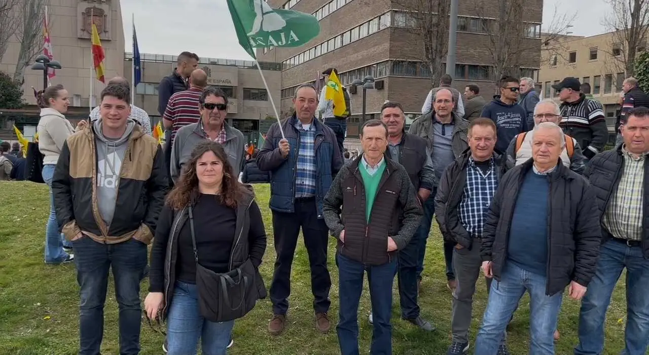 Asaja Soria, en la protesta en Valladolid contra la especulaci&oacute;n con el gas&oacute;leo agr&iacute;cola y fertilizant