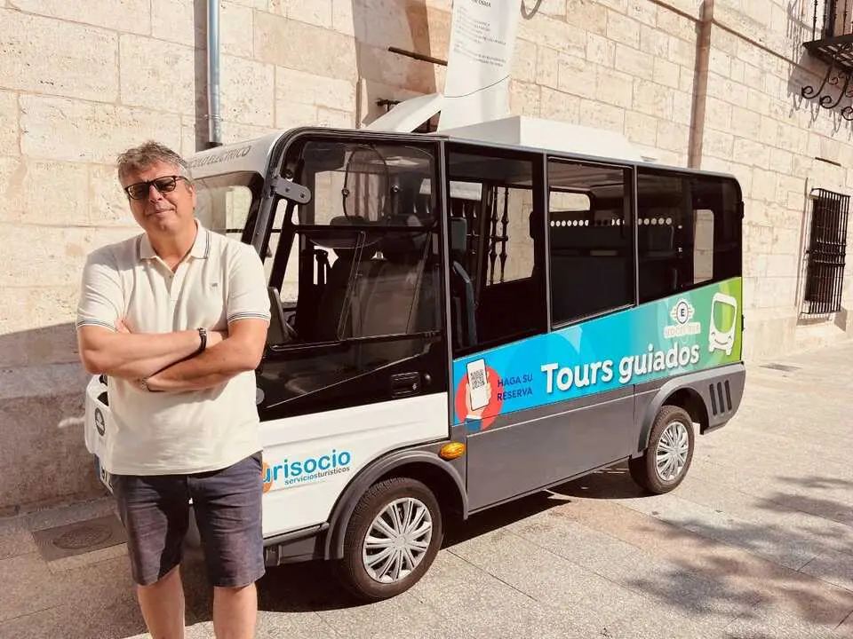 Jos&eacute; &Aacute;ngel Mar&iacute;n en el autob&uacute;s tur&iacute;stico