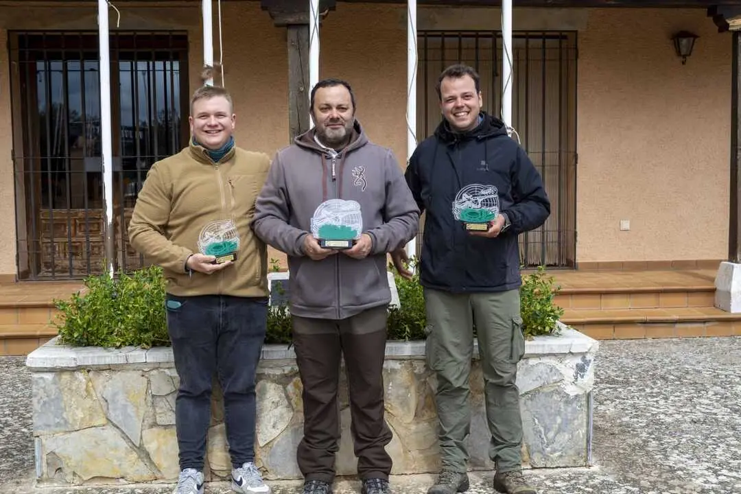 PRIMEROS CLASIFICADOS