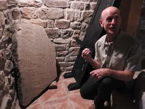 Estelas funerarias romanas con protoeuskera en Tierras Altas  (5)