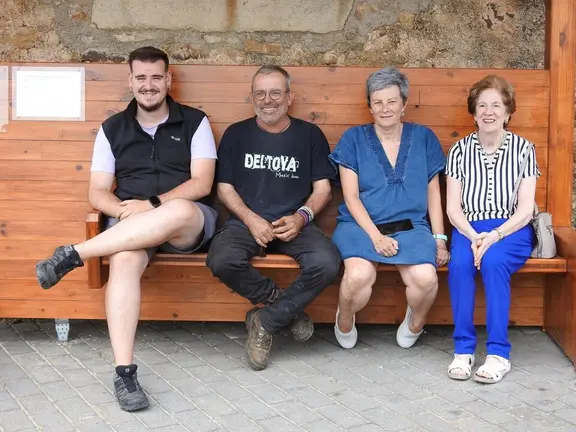 Nueva marquesina de Rollamienta, regalo de Fernando Escolar Palac&iacute;n (6)