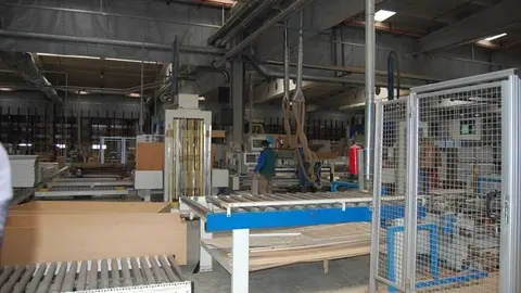 Interior de la f&aacute;brica de Puertas Norma. Foto: Diputaci&oacute;n de Soria