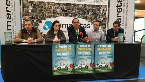 De izquierda a derecha, V&iacute;ctor Mateo, Laura Mor&oacute;n, Jes&uacute;s Moya, Eduardo Madurga y F&eacute;lix Sanz.