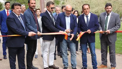 Inauguraci&oacute;n de Venalmaz&aacute;n