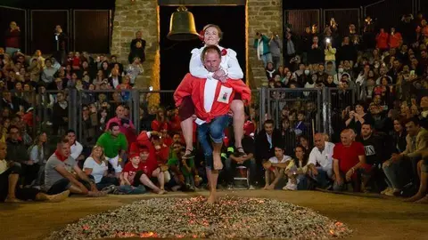 Paso del Fuego en San Pedro Manrique
