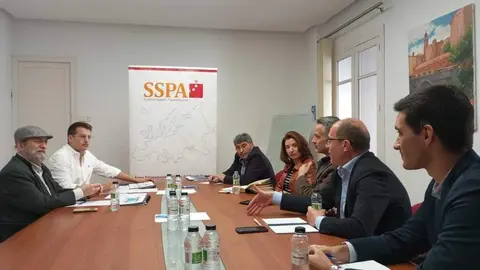 La Red SSPA traslada a Jorge Pueyo, como diputado de Sumar y socio de Gobierno, sus propuestas de mejora de las ayudas al funcionamiento