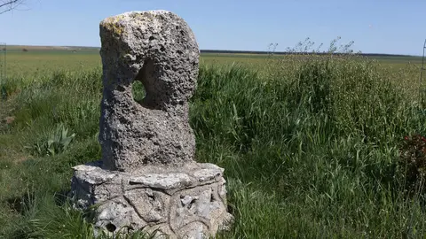 Monolito de las Brujas de Barahona