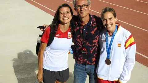 Marta P&eacute;rez, en los Juegos Mediterr&aacute;neos de Tarragona 2018, con Irene S&aacute;nchez-Escribano y Antonio Serrano