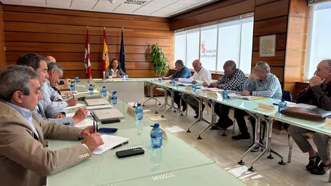 Reuni&oacute;n de la Junta con las OPAs